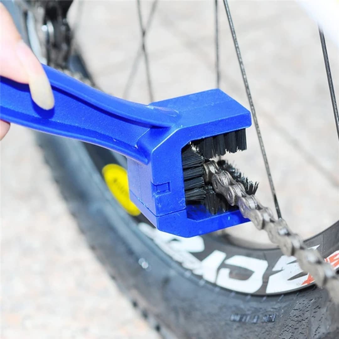 Universal Motorcycle/Cycle Chain Cleaner Brush for Bikes (Blue)