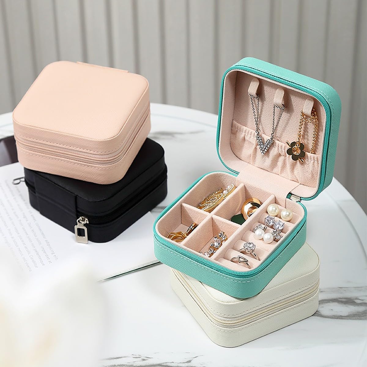 Jewellery Organiser PU Leather Zipper Portable Storage Box Case with Dividers Container for Rings, Earrings, Necklace Home Organizer